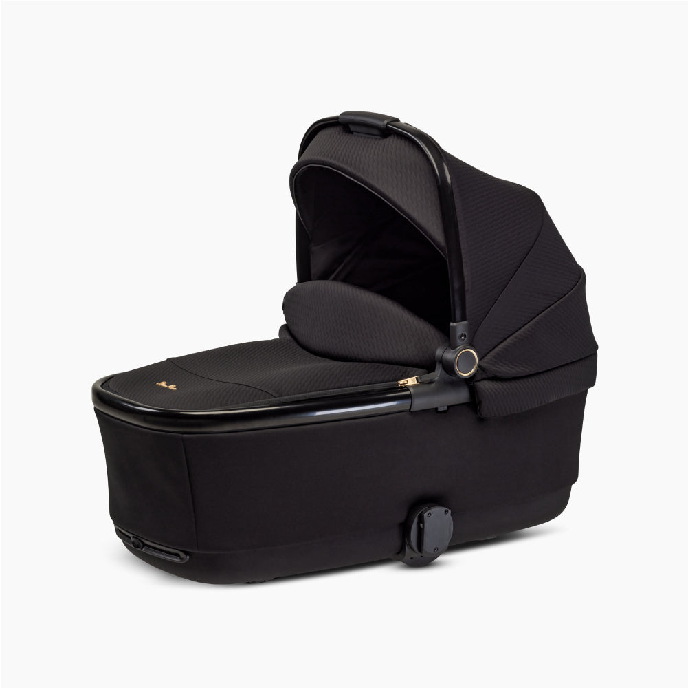 First bed folding carrycot